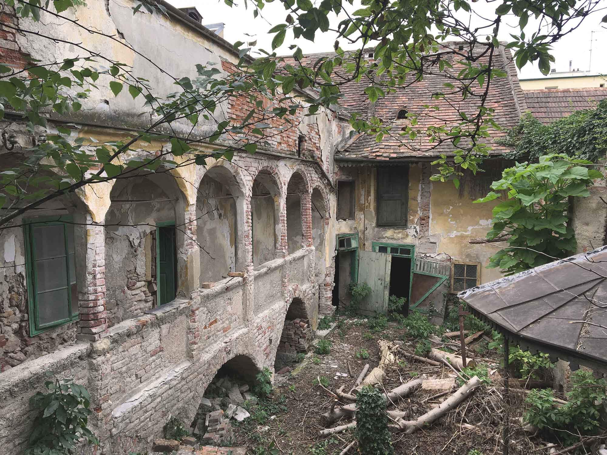 Calas-Reiberger-Architektur-Buergerhaus-Wiener-Neustadt-02